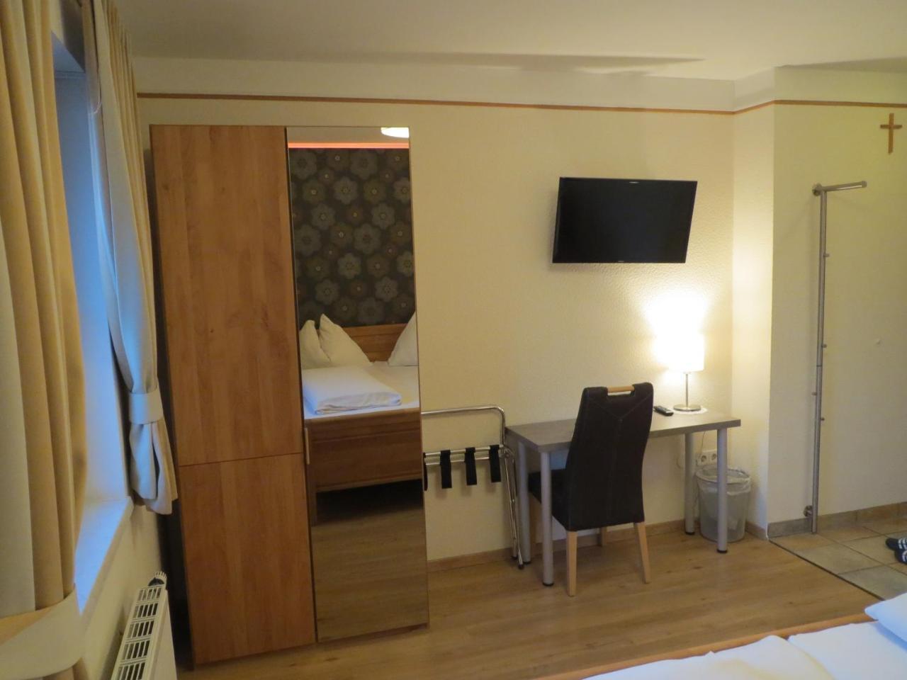 Zum Schwarzen Adler Apartman Tulln An Der Donau Kültér fotó